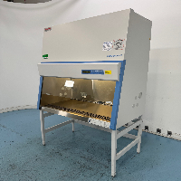 Thermo 1300 Series A2 4' Biosafety Cabinet image 1